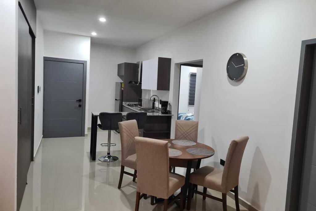 Apartamento Departamento nuevo cerca del malecón y zona dorada Mazatlán Exterior foto